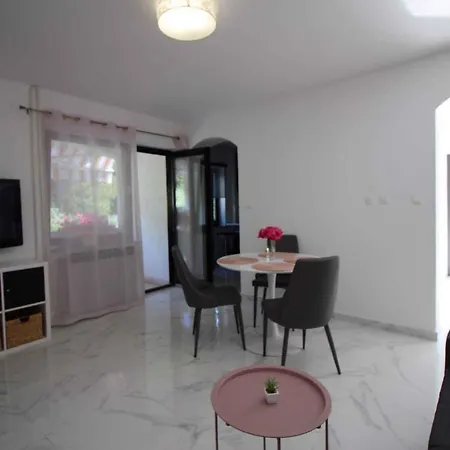 In - Istrien 40339 アパート ポレッチ